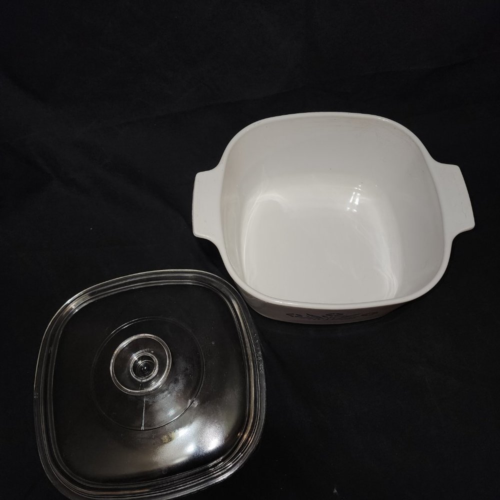Vintage 3 Quart Corningware Casserole Dish with Pyrex Lid A-3-B - Picture 3 of 5